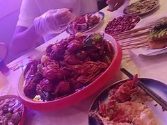 -海盗船. 龙虾烧烤. 酒馆