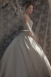 -至臻微拉婚纱摄影