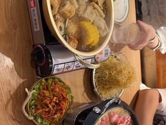 -WOW LUCKY创意韩料(龙阳广场店)