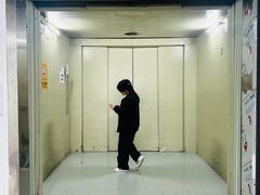 -安东易迷你自助仓储寄存仓库(顾戴路店)