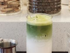 -Café Monson