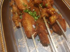 -沪小二炭火蛙锅(淮海中路美食不夜城店)