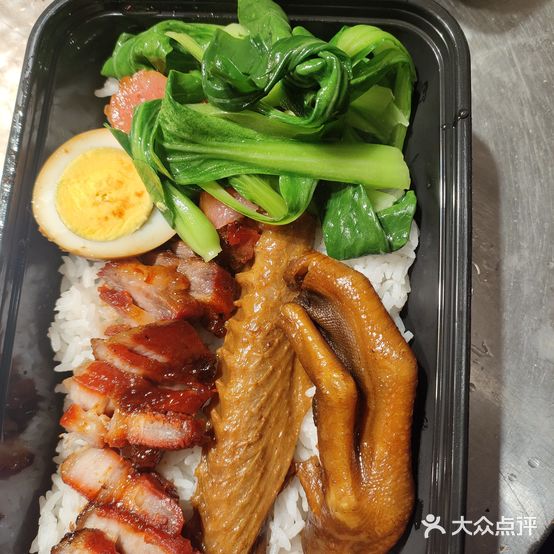 发记烧腊饭(世林外滩店)