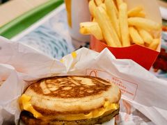 -麦当劳(中山八路店)