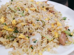 咸鱼鸡粒炒饭-喜莲咖啡