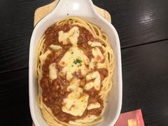 芝士焗肉酱意粉-伯顿西餐厅(厚街香榭丽店)