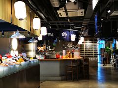 大堂-日进一片海.生腌海鲜火锅.宵夜烧烤(三里屯总店)