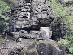 -梭布垭石林景区