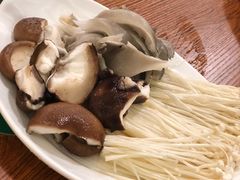 菇拼盘-老门框爆肚涮肉(金宝街店)