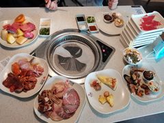 -佰烧海鲜烤肉火锅自助(世茂国际广场店)