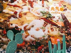-桂二老坛酸菜鱼(三街两巷店)