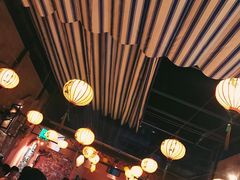 -Lanterns Vietnamese Restaurant