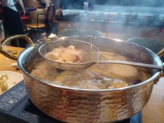 -牛满溢·自助潮汕鲜牛肉火锅(龙汇路店)