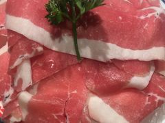 谷饲180天肥牛-喜悦小串丹东小黄牛海鲜烧烤大排档(民主广场店)