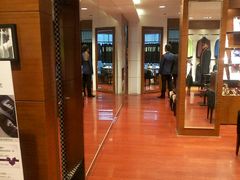 -宇翔服饰(双井桥东首城国际店)