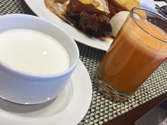 -南湖名都·景湖轩全日制餐厅·海鲜自助·东南亚风味·临湖而食