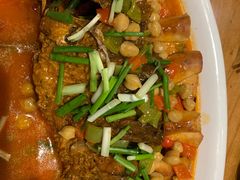 巴依馕包鱼-巴依老爷新疆美食(常营店)