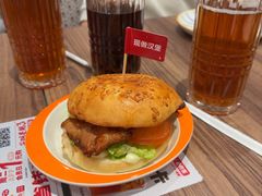 -必胜客(新中纬店)