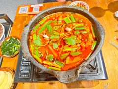 -张夺威·贵州酸汤牛肉火锅(上海首店)