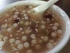 -芳婆糕团店(王府大街店)