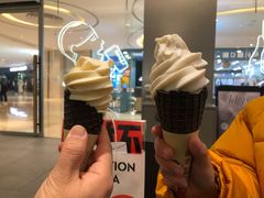-喜茶(杭州滨江宝龙店)