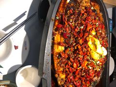 -江边城外烤全鱼(世茂广场店)