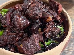 砂钵黑鸭-神仙钵湘香土菜馆(光华路店)