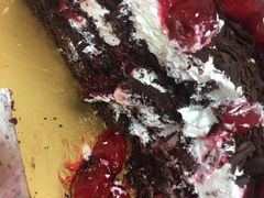 黑森林-红跑车(仙鹤街店)