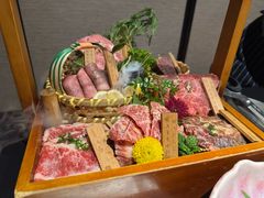 -山川小町·极番烧肉(新地假日广场店)