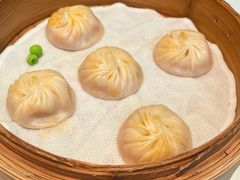 蟹粉鲜肉小笼包-桂满陇·杭州饭店(清河万象店)