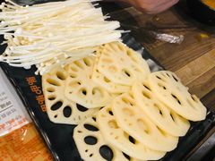 -呷哺呷哺(新世界百货望京店)