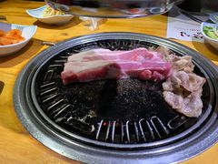厚切五花肉-唯成•韩国炭火烤肉 유성고기