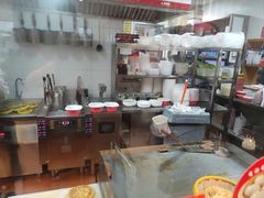 -南城香·饭香串香馄饨香(青年路店)