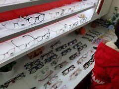 -美空眼镜·星趣控·新乐学·控优点合作店(周浦万达店)