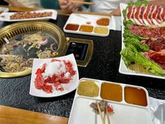 -牛鲜盛齐齐哈尔烤肉(曹路店)
