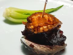 红酒雪花牛肉扣鲜鲍-小城故事·地道宁波味(月湖盛园店)