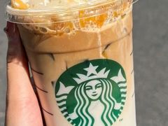 -星巴克(上海虹桥新天地二店)