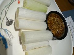 -95号酱骨·一块豆腐(展春园西路店)