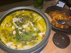 -山城外·非遗酸菜鱼(蜀都万达店)