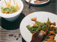 -绿茶餐厅(西湖银泰百货店)