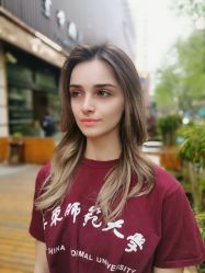 -PE SALON