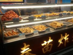 面包甜点陈列柜-春苗炸鸡