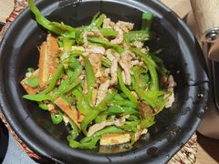 -川堂风·跷脚牛肉·乐山爆炒(宝山日月光店)