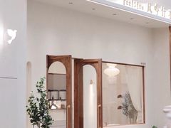 -港丽餐厅(来福士店)