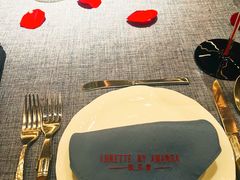 -弦月窗LUNETTE BY AMANDA(复兴路店)