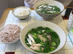 -粉八·云南米线·建水烧烤(常熟路店)