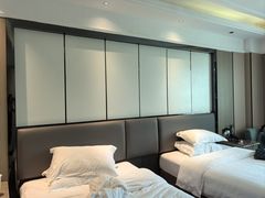 -华海酒店(茂名高铁站店)