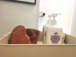 -LESSMORE科技头皮理容中心