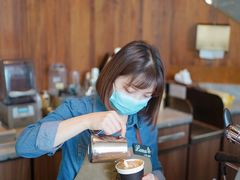 -星巴克臻选(南京艾尚天地店)