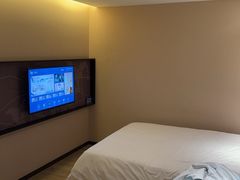 -IU酒店(广州白云站百信广场店)